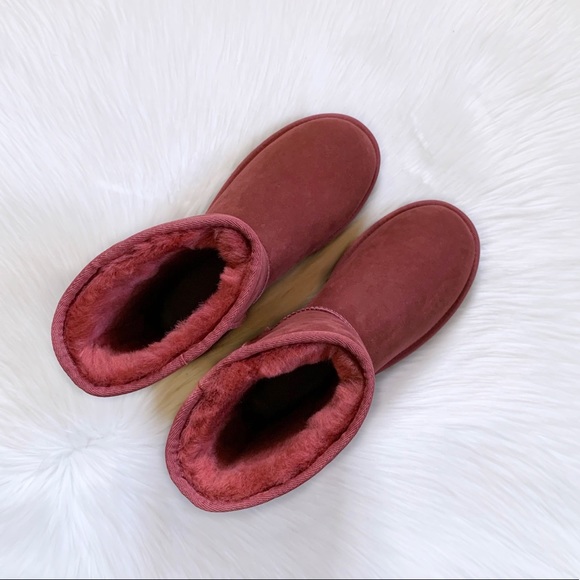 UGG Classic Short II Boots - Picture 3 of 8